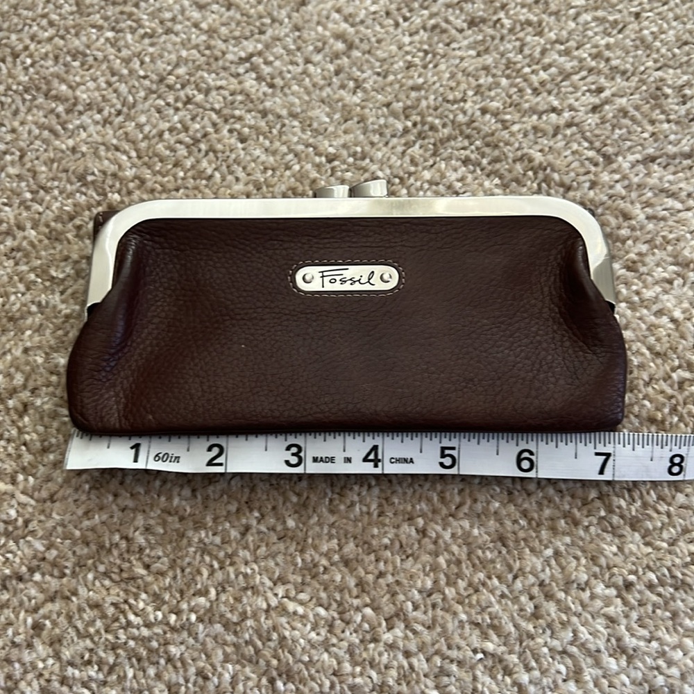 Fossil Vintage Kiss Lock Wallet Clutch - Picture 9 of 14